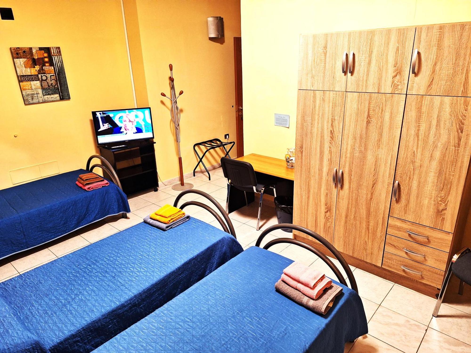 Copenaghen House - Zona Ospedale Centro Hotel Sassari Bagian luar foto