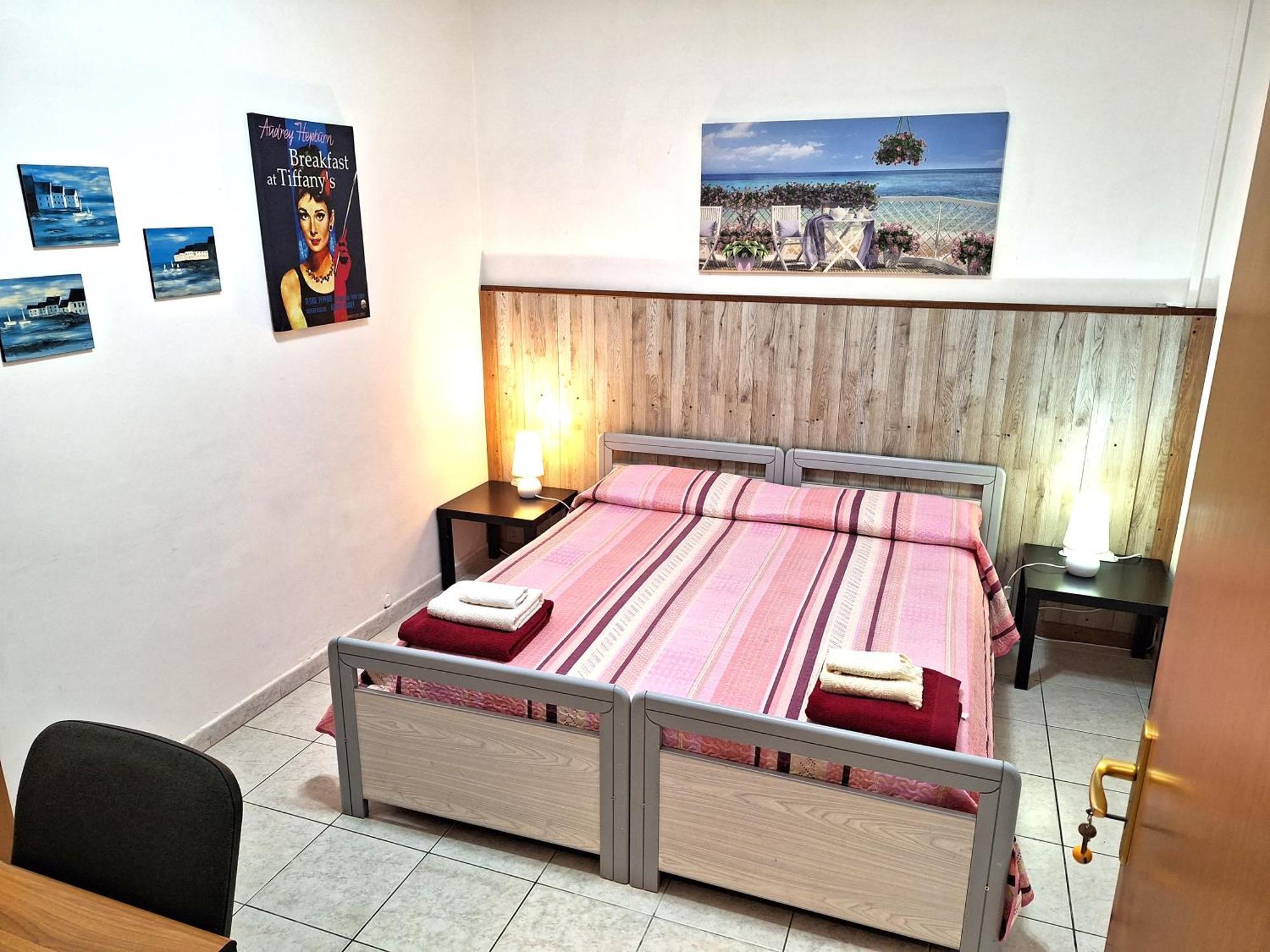 Copenaghen House - Zona Ospedale Centro Hotel Sassari Bagian luar foto